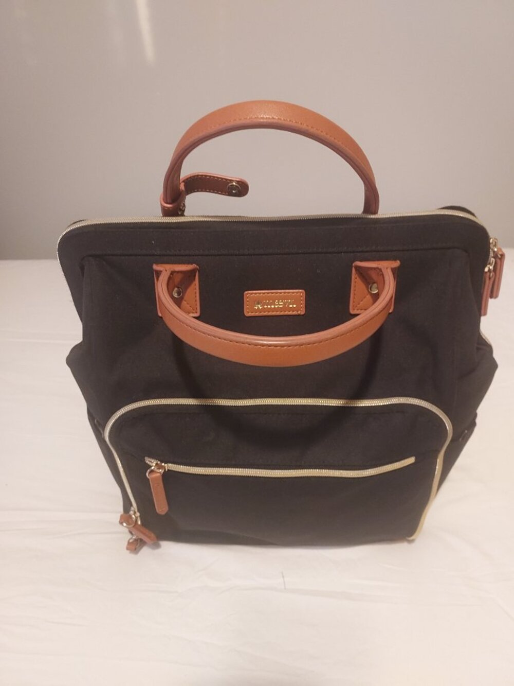 Maevn NB003 - Water-Resistant Clinical Backpack